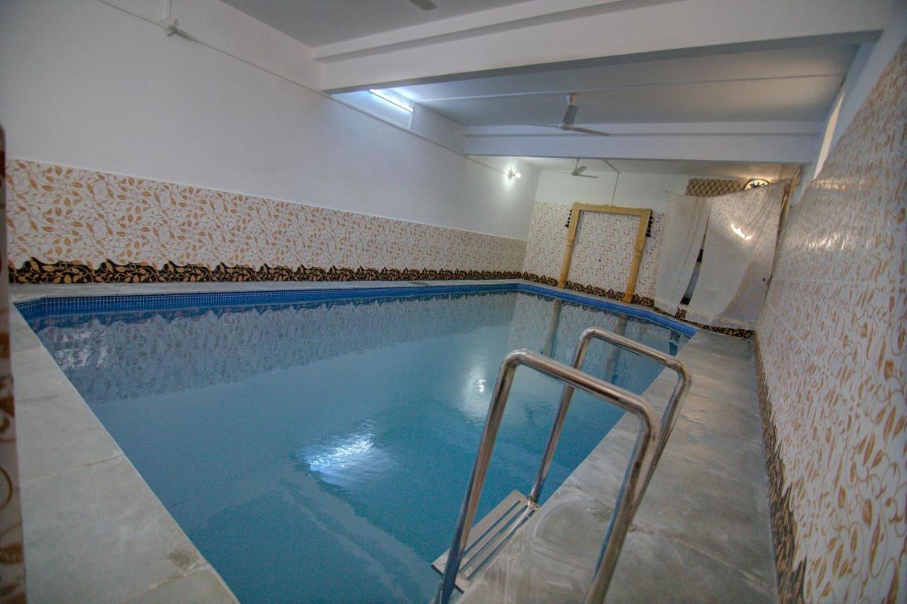 Hotel Heera Court Dzsaiszalmer Kültér fotó